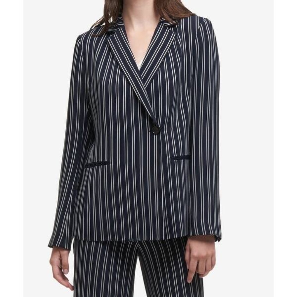 DKNY Navy Pinstripe Blazer w/ Contrast Collar SZ 6 NWT